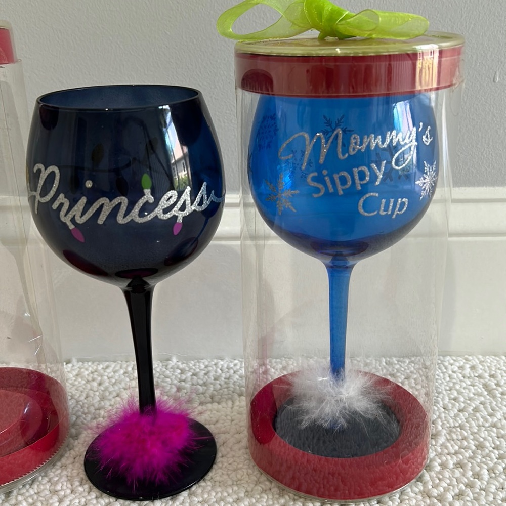 Holiday glass, wine glasses